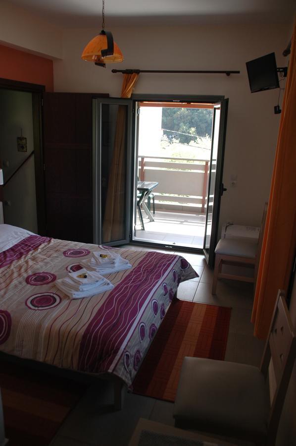 Hotel To Greki Livartzi Exteriér fotografie